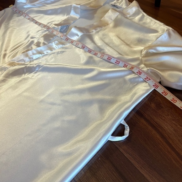 My WED STYLE Bride Robe size Regular - Picture 3 of 8